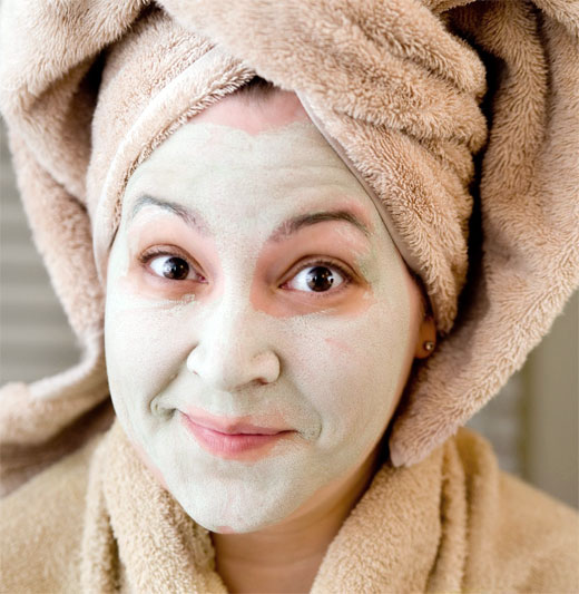 Mascarilla para limpiar la cara: Cómo aplicarla y sus beneficios - Flor de  Mayo